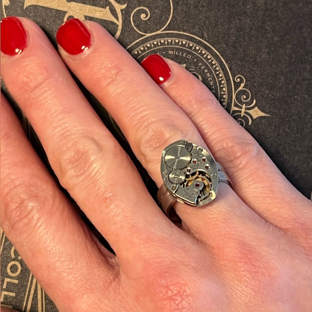 Women’s steampunk ring size 6